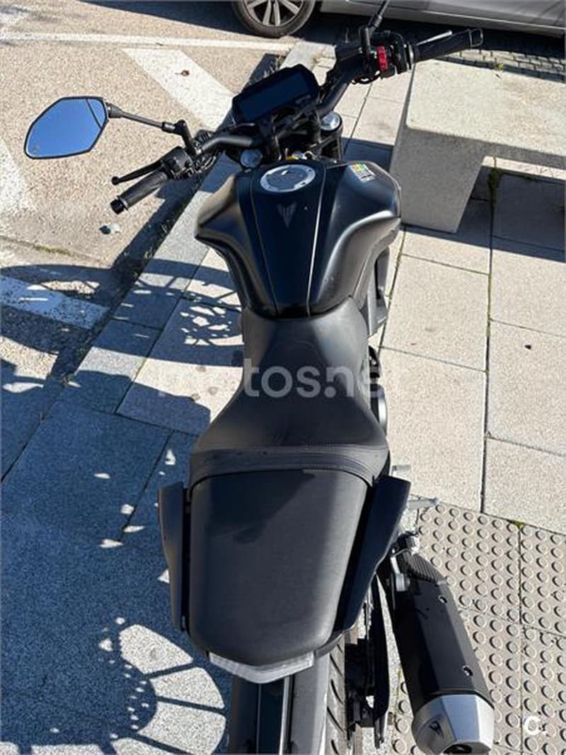 Yamaha MT-125 – Vista 6