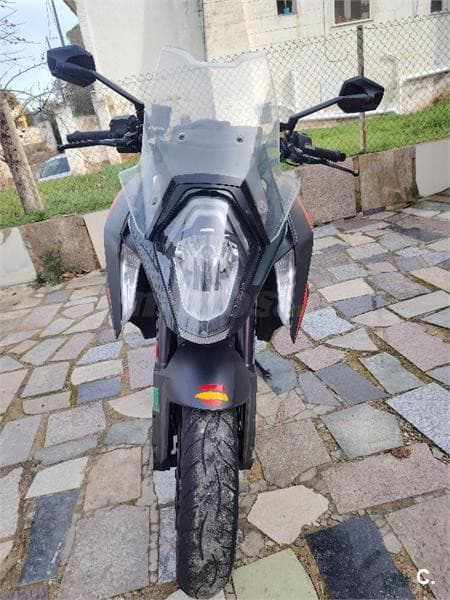 KTM 1290 Super Duke GT – Vista 11