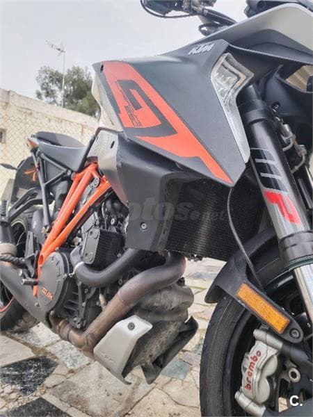 KTM 1290 Super Duke GT – Vista 8