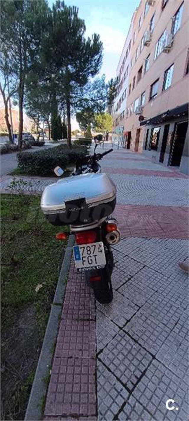 Suzuki XF 650 Freewind 1500 € 1999 Madrid - 3