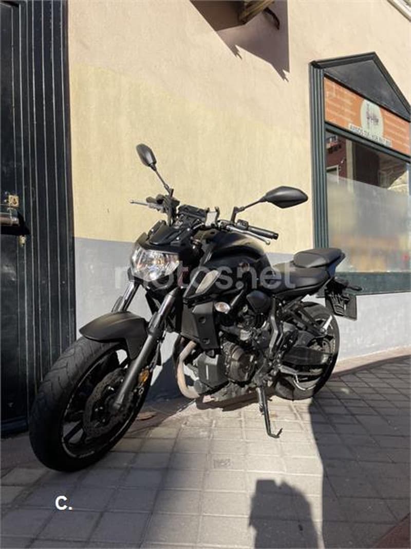 Yamaha MT-07 – Vista 1
