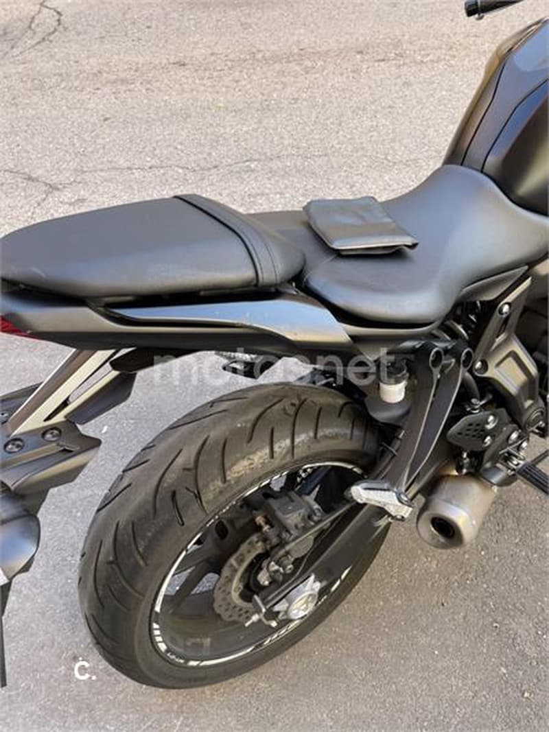 Yamaha MT-07 – Vista 11