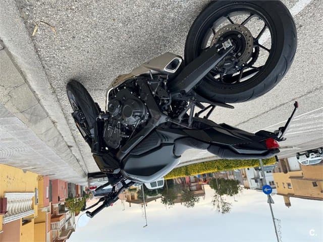 Honda CB 650 R – Vista 2