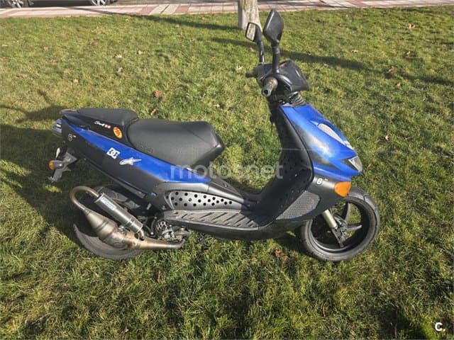 Aprilia SR 50 2200 € 2000 León - 1