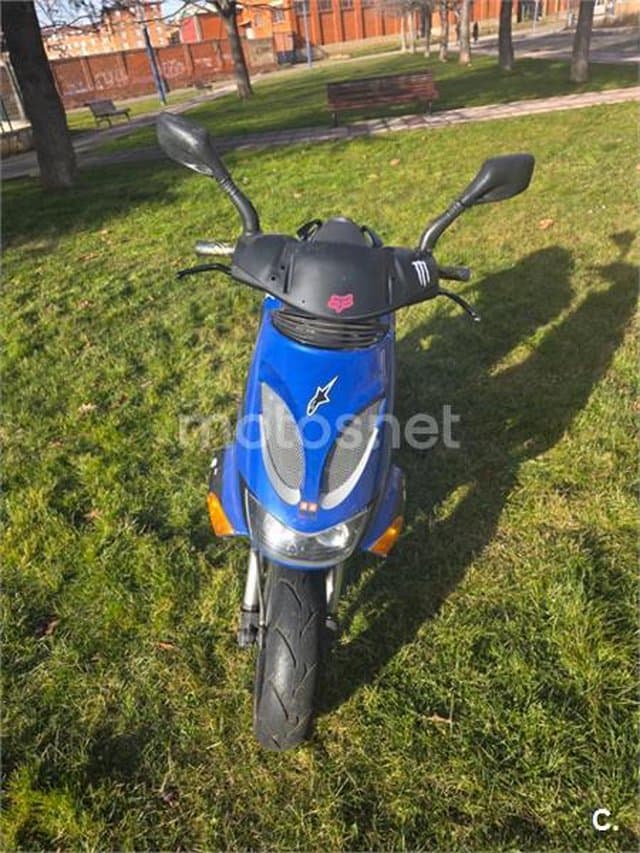 Aprilia SR 50 2200 € 2000 León - 2