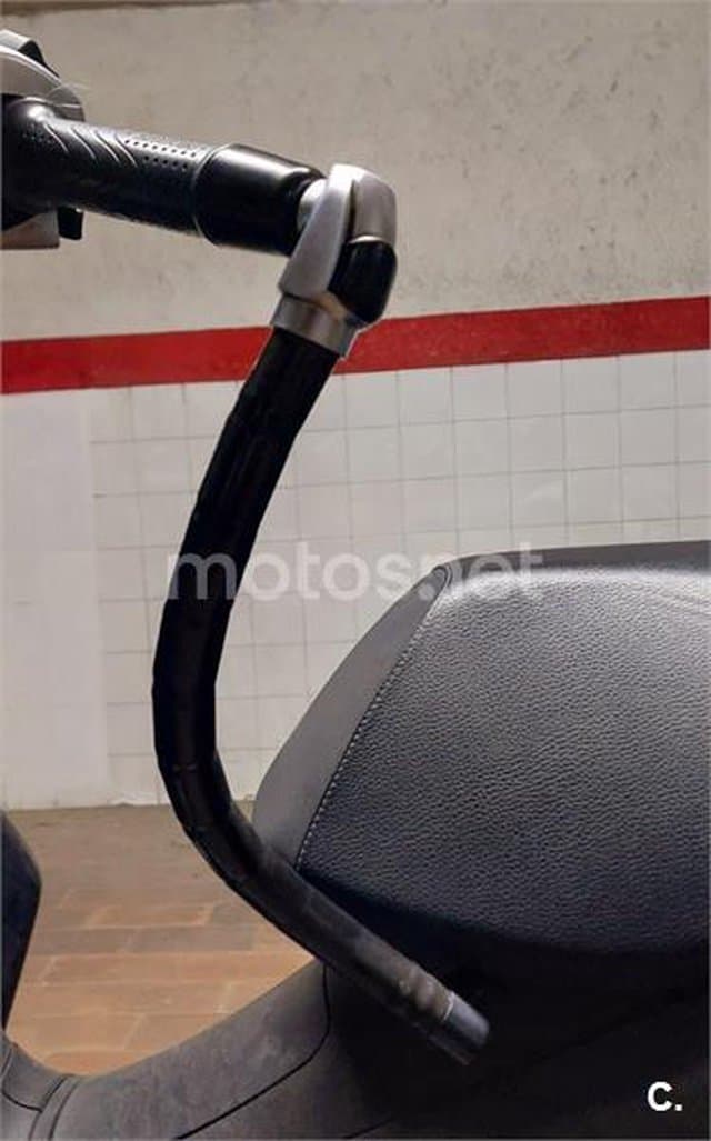 Piaggio MP3 – Vista 6