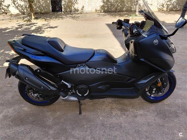 Yamaha TMAX – Vista 5
