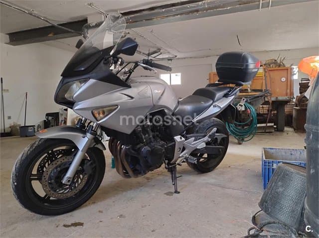 Honda CBF 600S – Vista 1