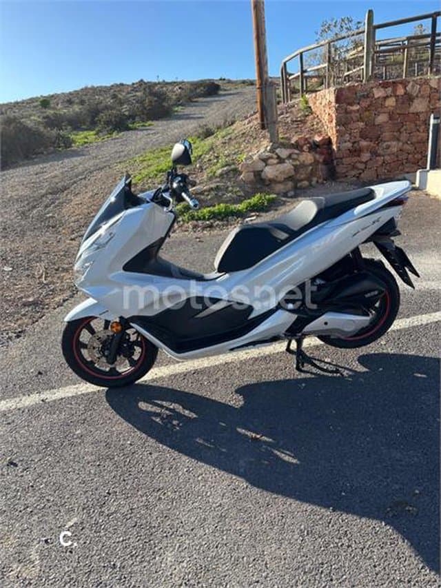 Honda PCX 125 – Vista 2