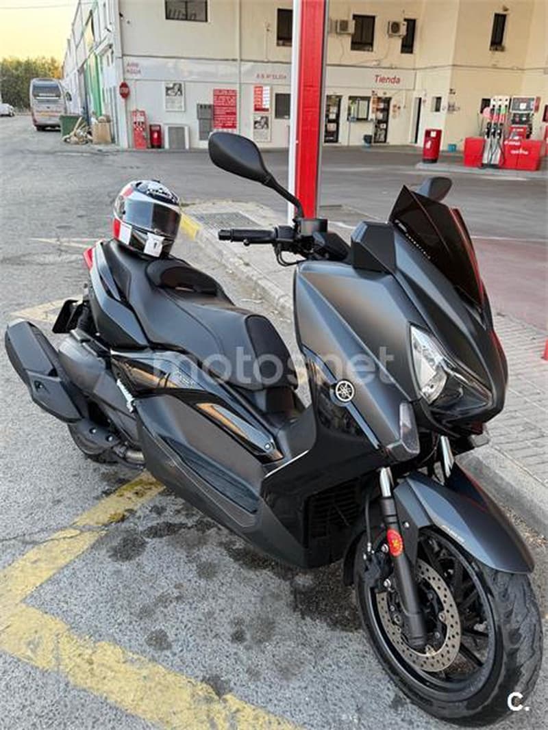 Yamaha XMAX 400 – Vista 5