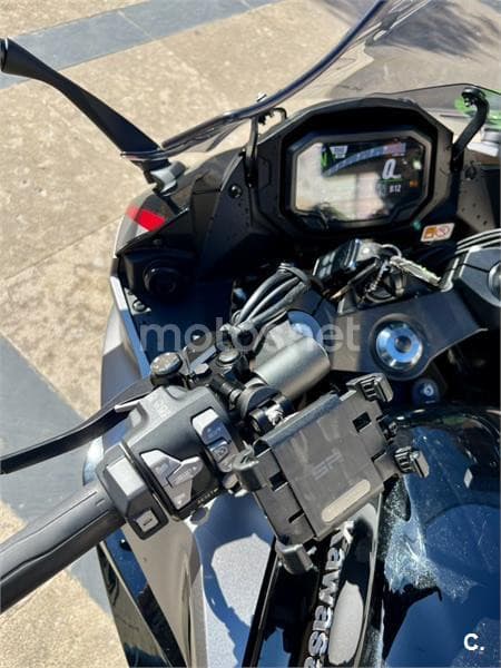 Kawasaki Ninja 1000 SX – Vista 9