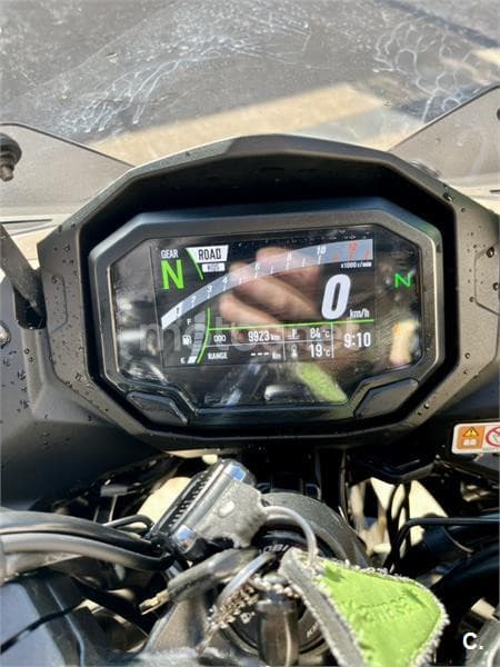 Kawasaki Ninja 1000 SX – Vista 10