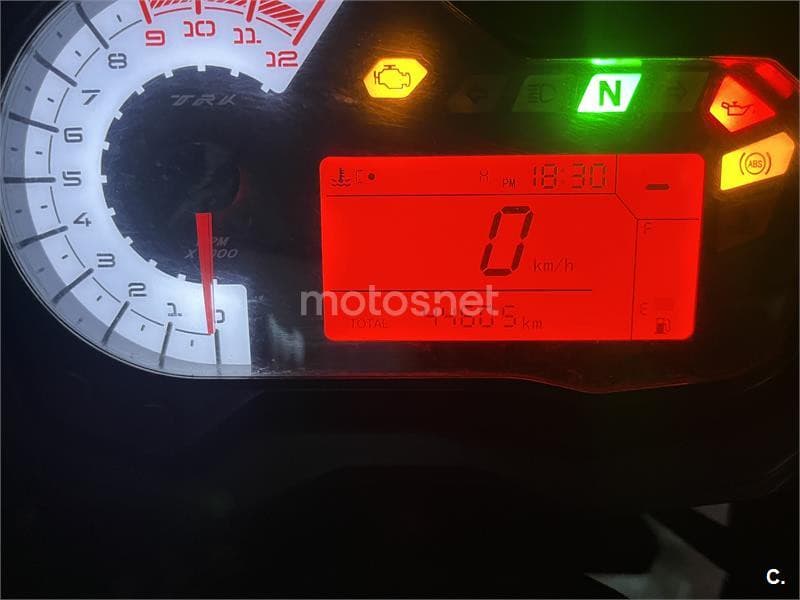 Benelli TRK 502 – Vista 2