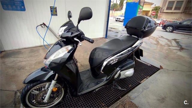 Honda SH 300i ABS – Vista 3