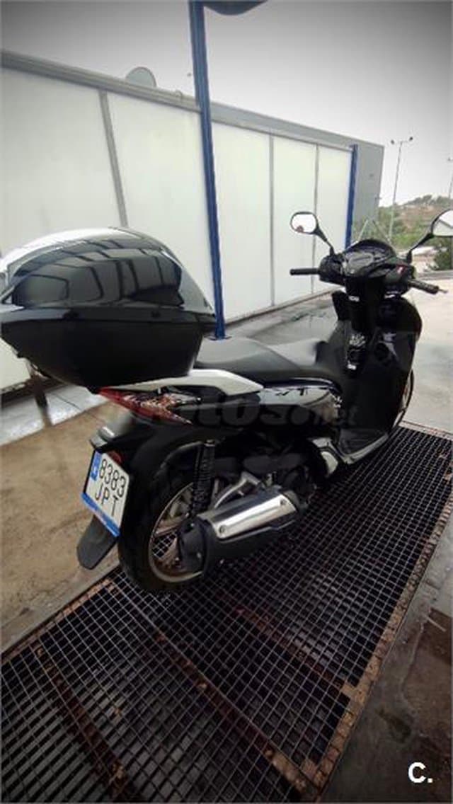 Honda SH 300i ABS – Vista 5