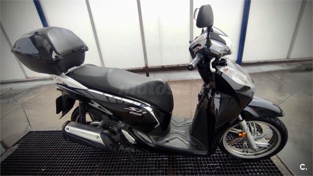 Honda SH 300i ABS – Vista 6