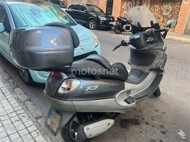 Piaggio X9 EVOLUTION 125 – Vista 2