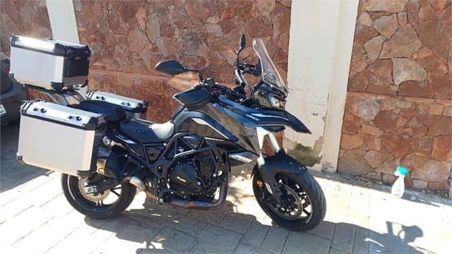 Benelli TRK 702 – Vista 2