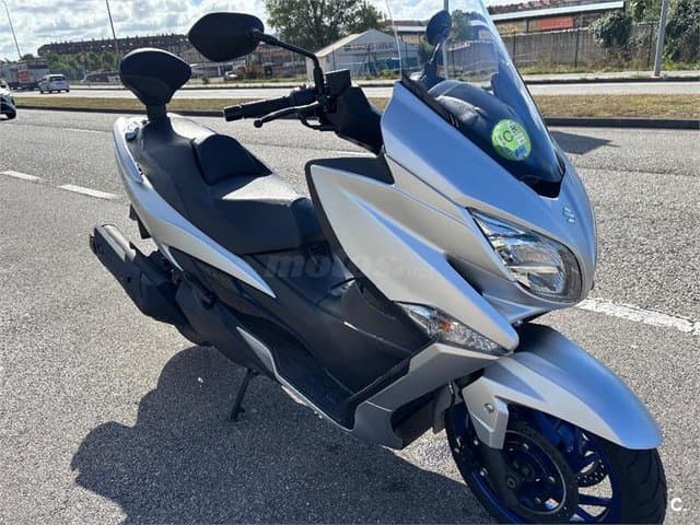 Suzuki BURGMAN 400 – Vista 1