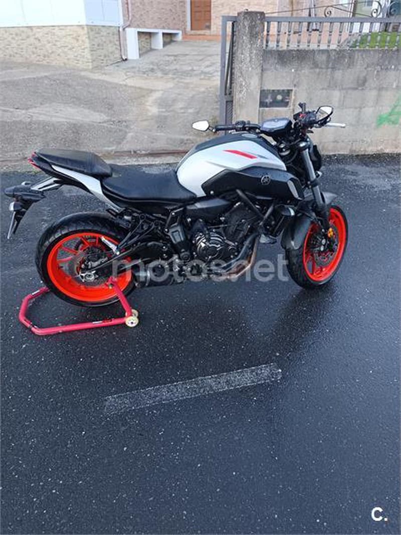 Yamaha MT-07 5500 € 2020 A Coruña - 4