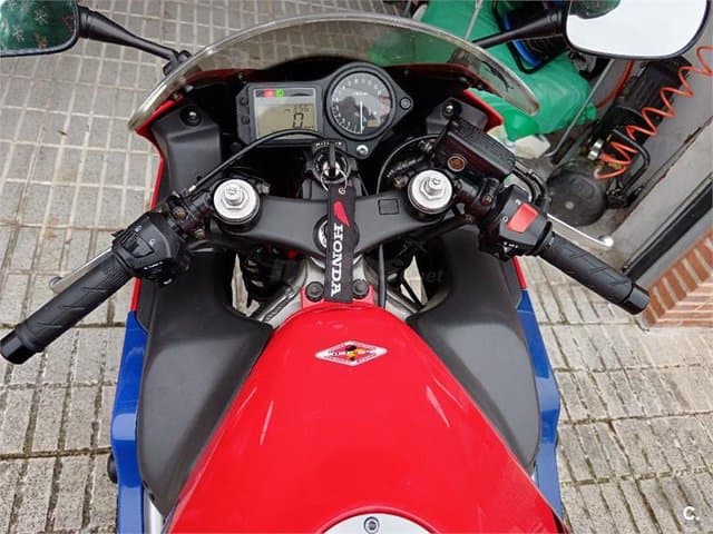 Honda CBR 600F – Vista 5