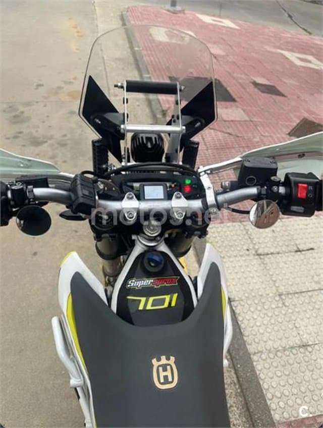 Husqvarna 701 Enduro – Vista 9