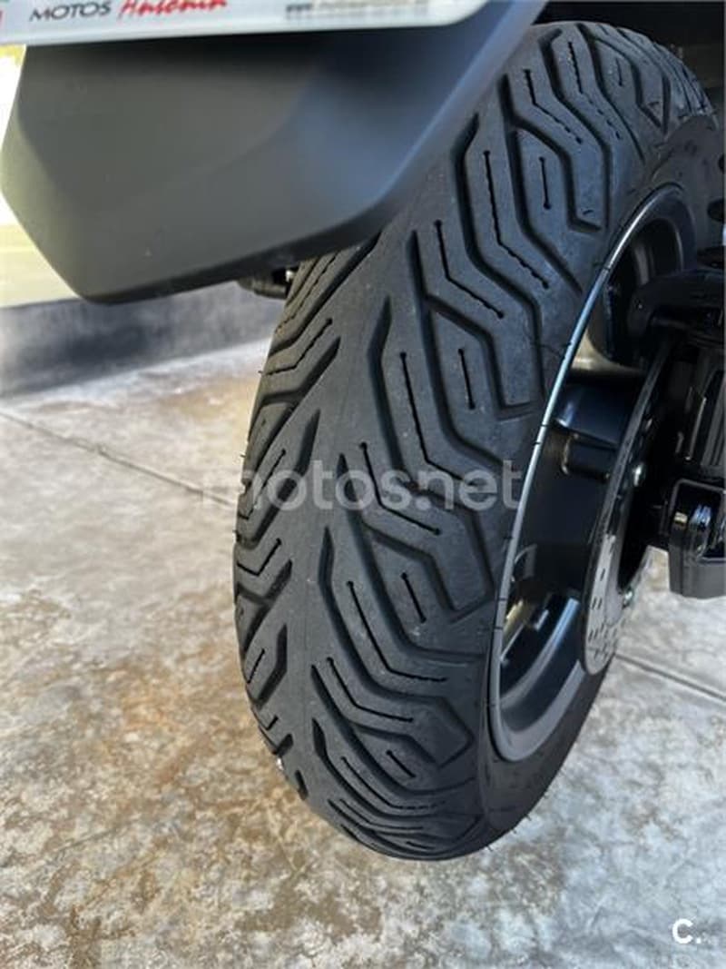 Yamaha XMAX 300 6799 € 2024 Córdoba - 6