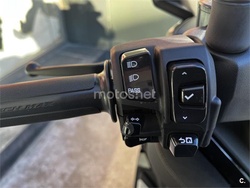 Yamaha XMAX 300 6799 € 2024 Córdoba - 7
