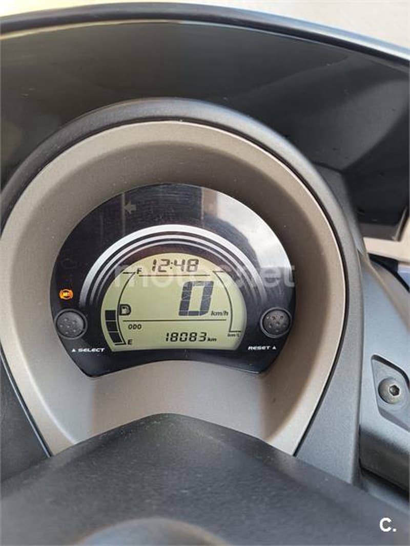 Yamaha NMAX – Vista 3