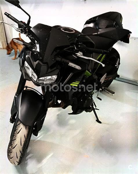 Kawasaki Z 900 – Vista 3