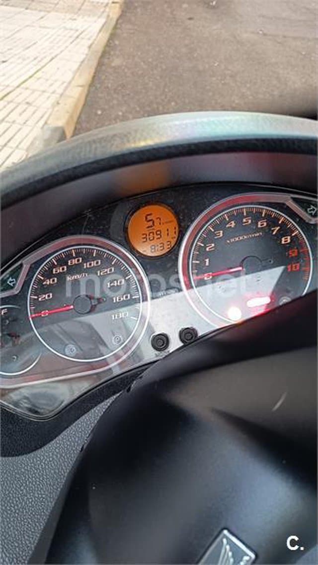 Honda SW T600 ABS – Vista 3