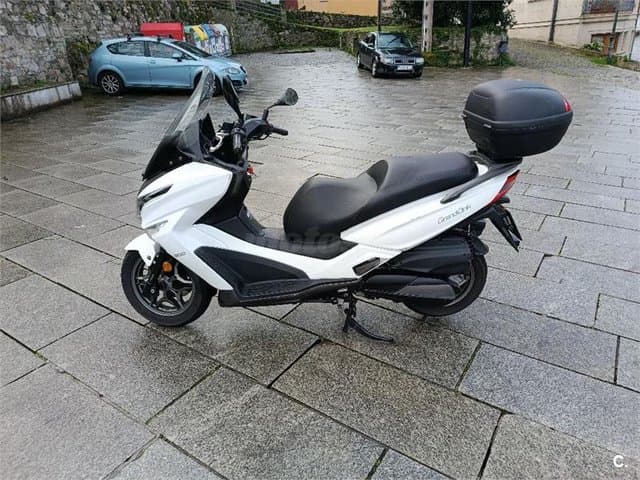 Kymco Grand Dink 300 3200 € 2022 A Coruña - 6
