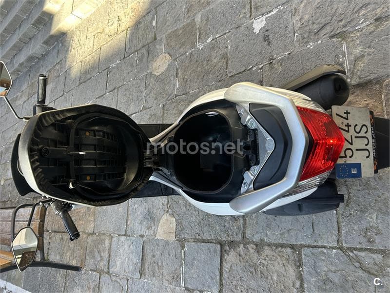 Yamaha NMAX 2200 € 2015 Barcelona - 5