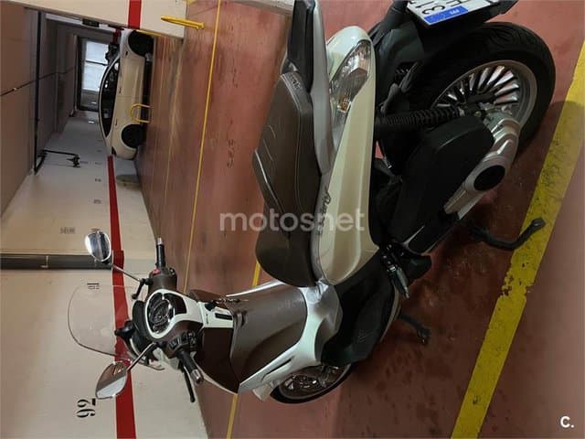 Piaggio Beverly 125 – Vista 5