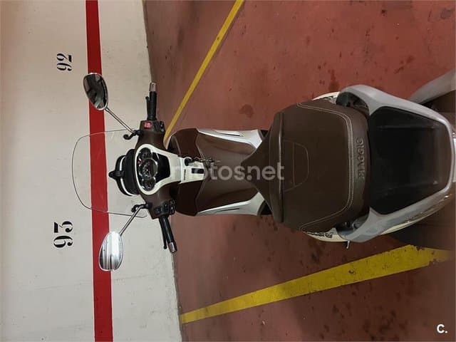 Piaggio Beverly 125 – Vista 6