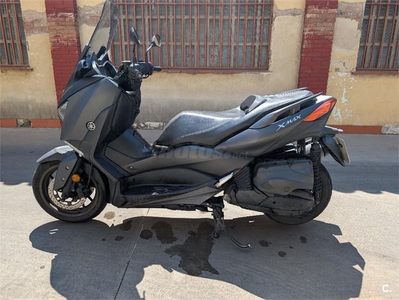 Yamaha XMAX 400 – Vista 2