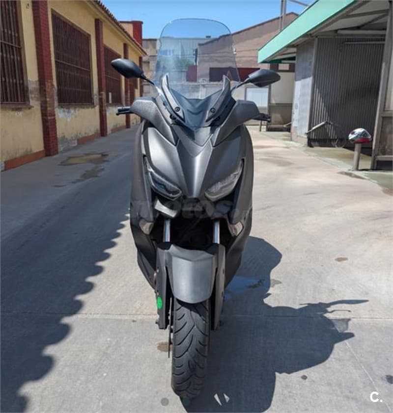 Yamaha XMAX 400 – Vista 4