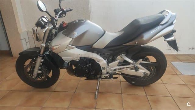 Suzuki GSR 600 1600 € 2006 Tarragona - 4