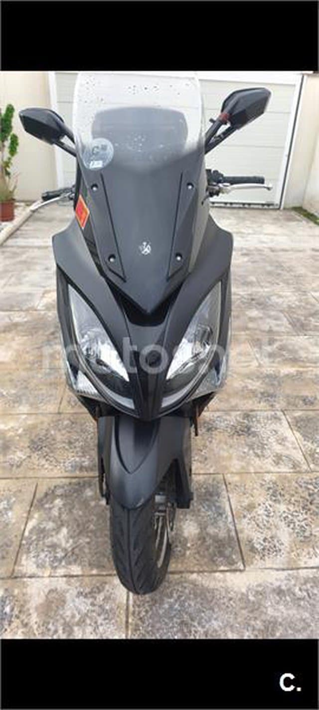 Kymco Xciting 400i – Vista 2