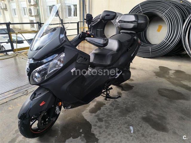 SYM Maxsym 600 – Vista 1