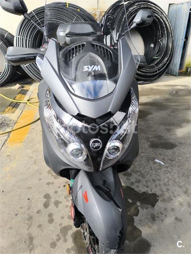 SYM Maxsym 600 – Vista 3