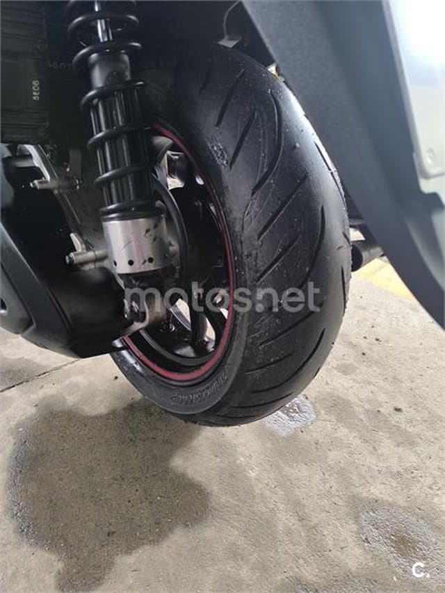 SYM Maxsym 600 – Vista 5