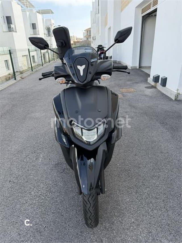 Yamaha Rayzr – Vista 7