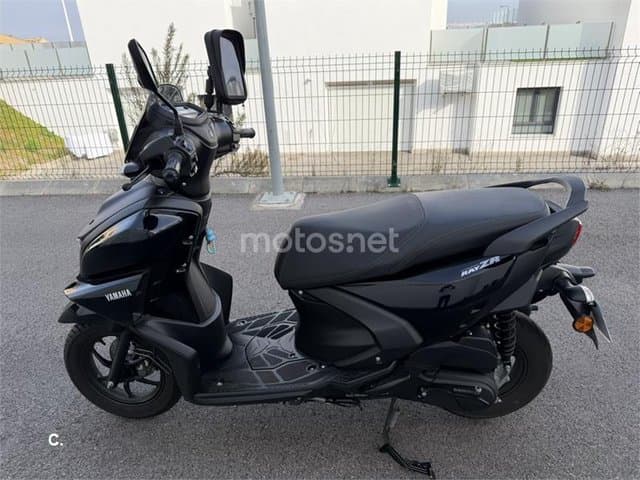 Yamaha Rayzr – Vista 8