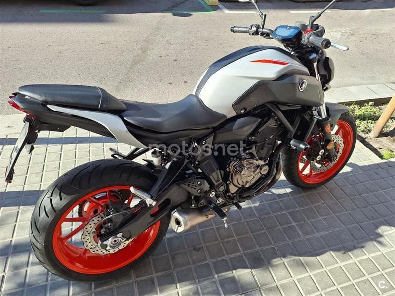 Yamaha MT-07 – Vista 4