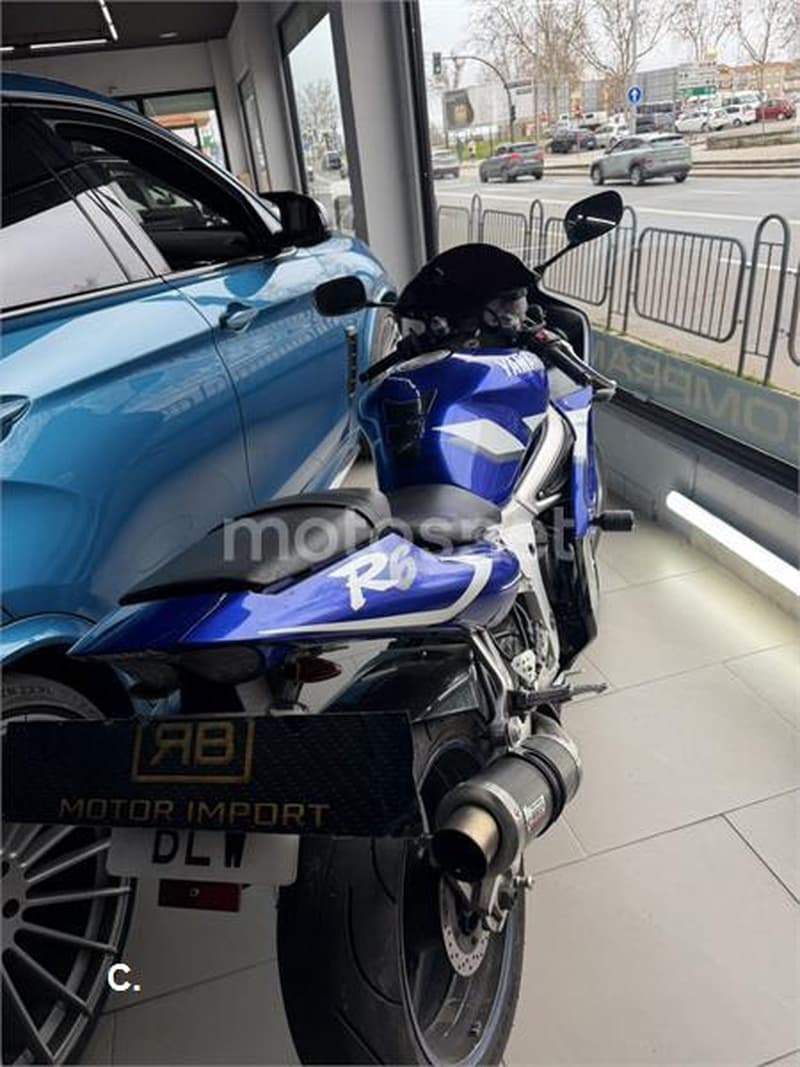 Yamaha YZF R6 – Vista 4