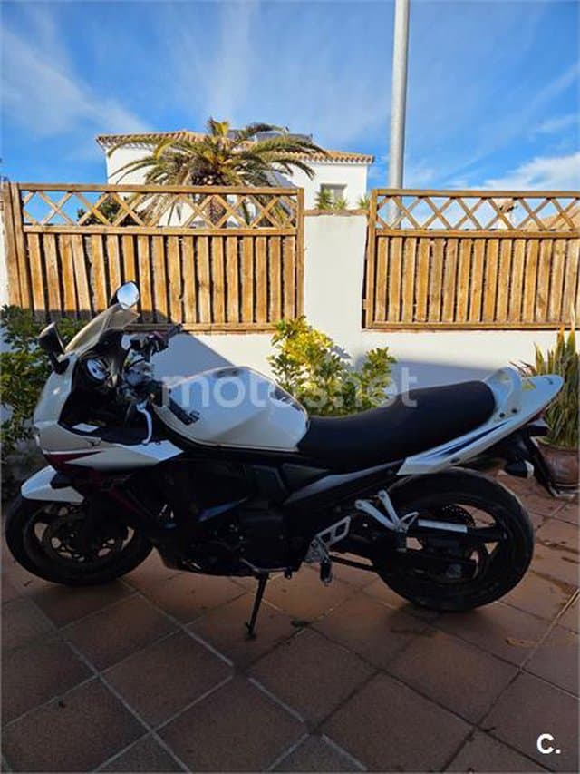 Suzuki GSX 650 F – Vista 3