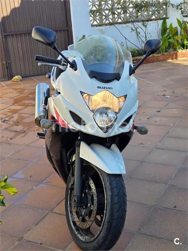 Suzuki GSX 650 F – Vista 6