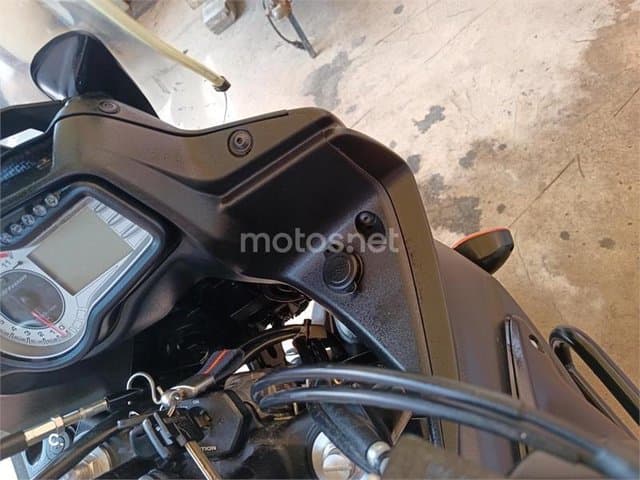 Suzuki V-Strom 650 ABS – Vista 4