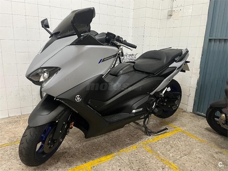 Yamaha TMAX 560 ABS – Vista 1